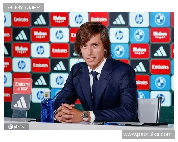 皇马签下新援刷新世界纪录，球迷期待球队新赛季表现