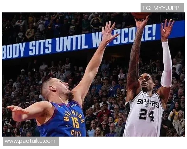 快船惊险逆转,击败灰熊:你绝不能错过的精彩瞬间 快船惊险逆转,击败灰熊:你绝不能错过的精彩瞬间