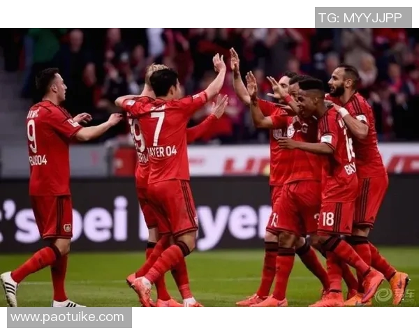 勒沃库森主场大胜法兰克福,积分榜中游位置稳固 勒沃库森主场大胜法兰克福,积分榜中游位置稳固