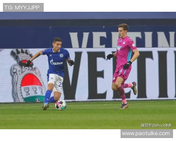 沙尔克04逆转平法兰克福，保持不败势头继续稳定