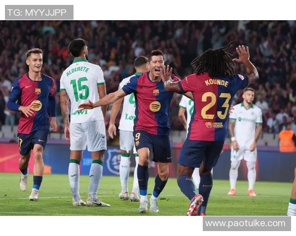 巴塞罗那官方宣布与球员续约，未来三年继续征战西甲联赛